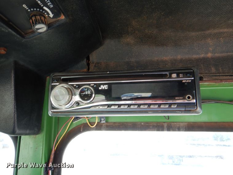 image for item DI0446 1974 John Deere 7520  4WD tractor