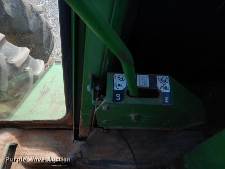 image for item DI0446 1974 John Deere 7520  4WD tractor