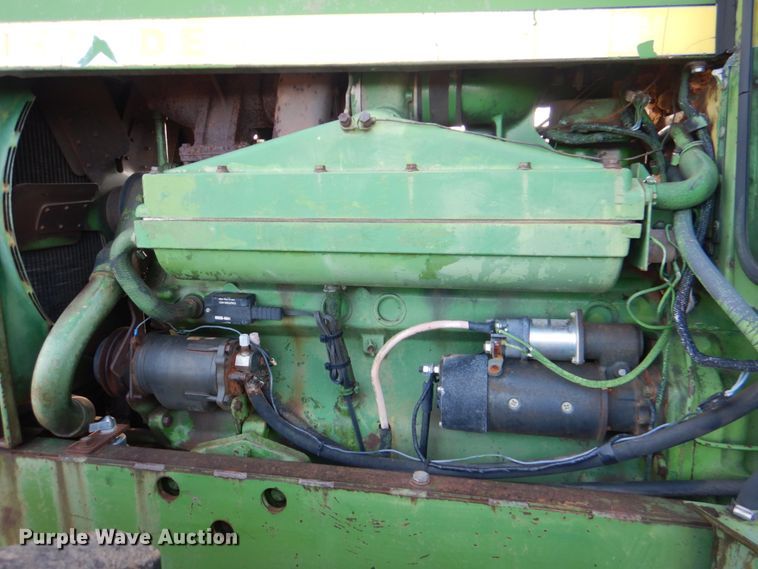 image for item DI0446 1974 John Deere 7520  4WD tractor