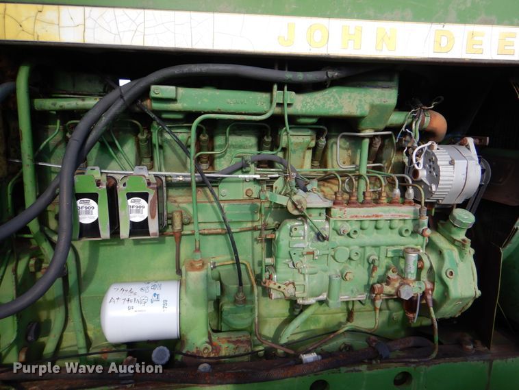 image for item DI0446 1974 John Deere 7520  4WD tractor