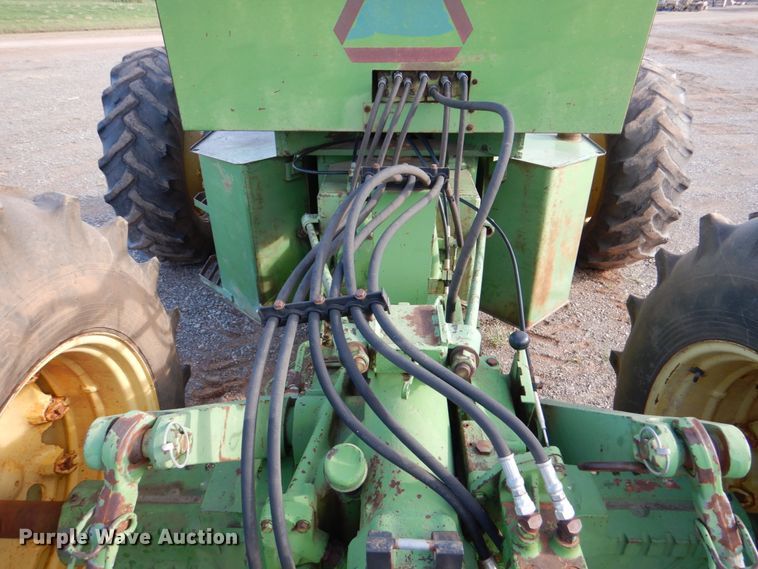 image for item DI0446 1974 John Deere 7520  4WD tractor