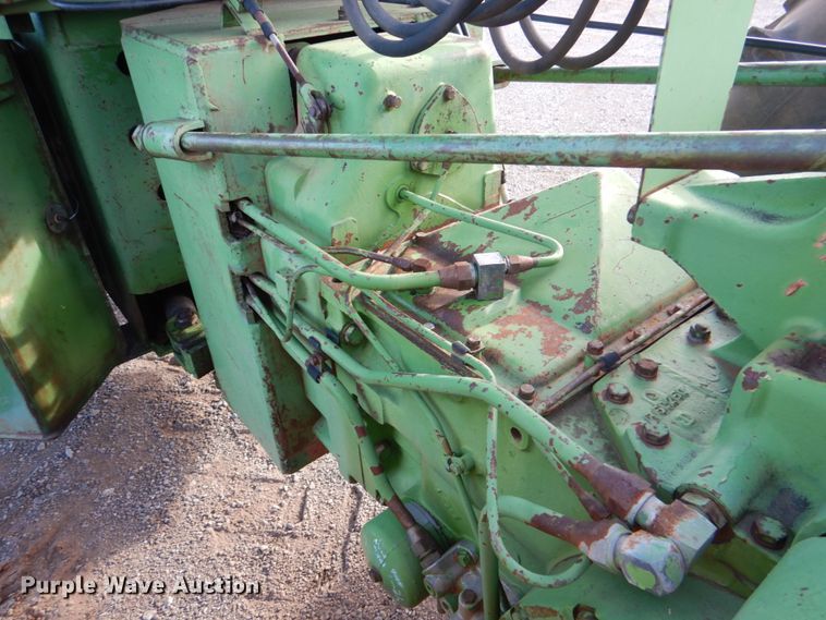 image for item DI0446 1974 John Deere 7520  4WD tractor