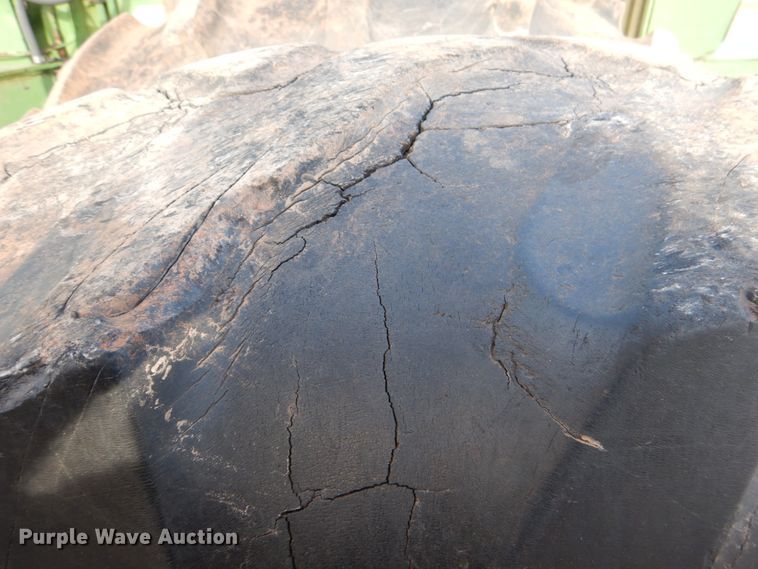 image for item DI0446 1974 John Deere 7520  4WD tractor