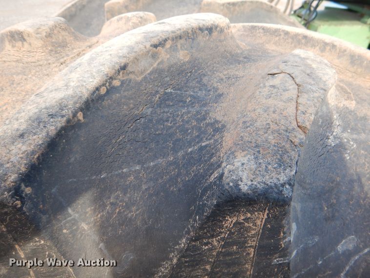 image for item DI0446 1974 John Deere 7520  4WD tractor