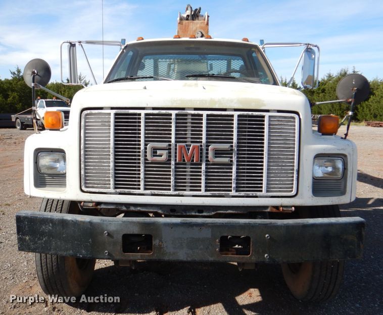 image for item DI0447 1994 GMC TopKick C5500  digger derrick truck