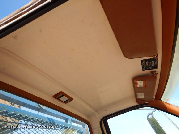 image for item DI0447 1994 GMC TopKick C5500  digger derrick truck