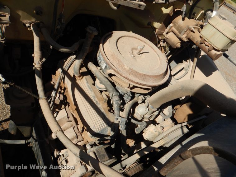 image for item DI0447 1994 GMC TopKick C5500  digger derrick truck