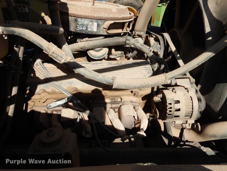 image for item DI0447 1994 GMC TopKick C5500  digger derrick truck