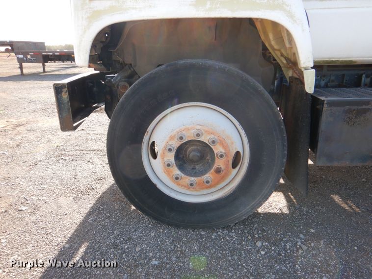 image for item DI0447 1994 GMC TopKick C5500  digger derrick truck