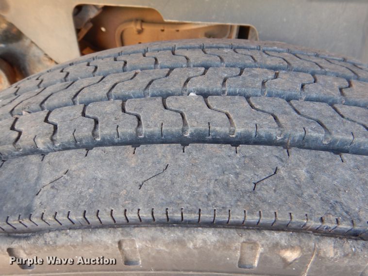 image for item DI0447 1994 GMC TopKick C5500  digger derrick truck