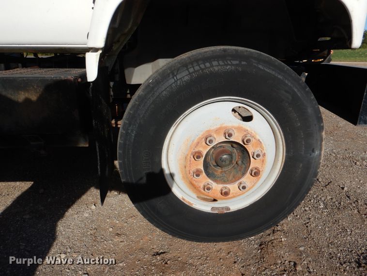 image for item DI0447 1994 GMC TopKick C5500  digger derrick truck