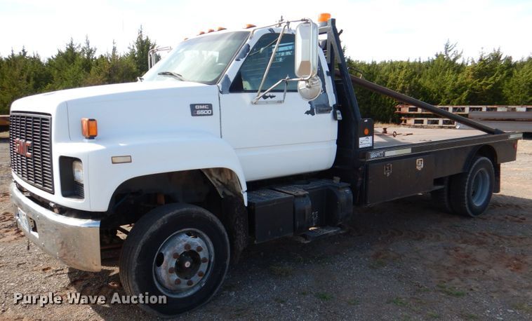 image for item DI0448 1999 GMC C6500  winch truck