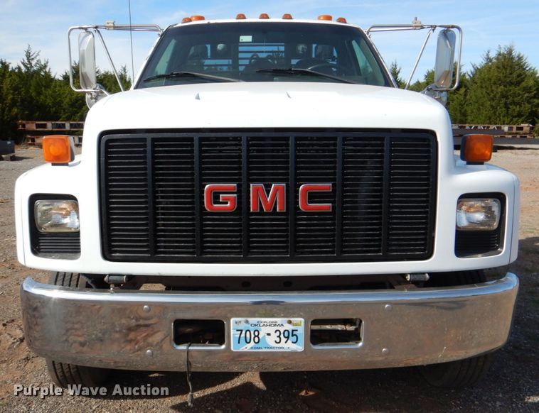 image for item DI0448 1999 GMC C6500  winch truck