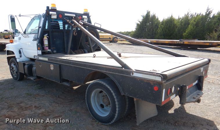 image for item DI0448 1999 GMC C6500  winch truck