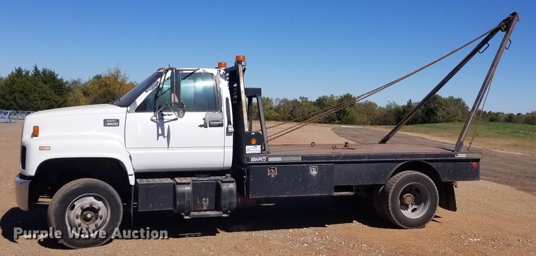 image for item DI0448 1999 GMC C6500  winch truck