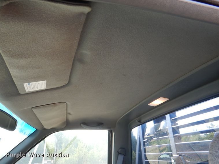 image for item DI0448 1999 GMC C6500  winch truck