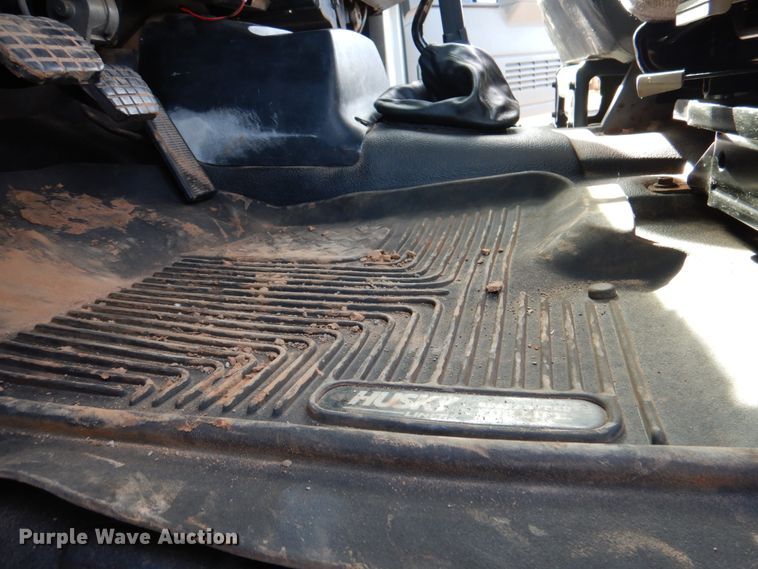 image for item DI0448 1999 GMC C6500  winch truck