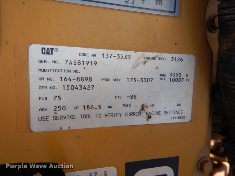 image for item DI0448 1999 GMC C6500  winch truck