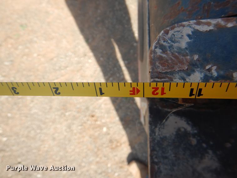 image for item DI0448 1999 GMC C6500  winch truck