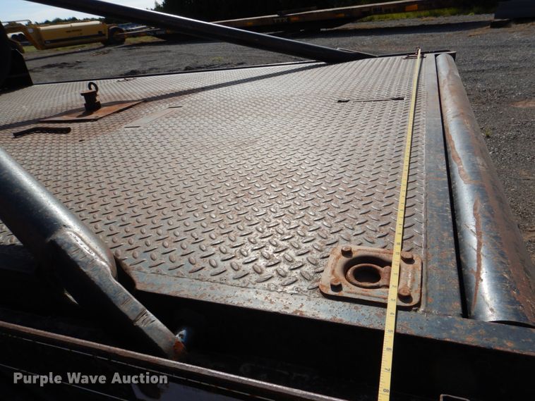 image for item DI0448 1999 GMC C6500  winch truck