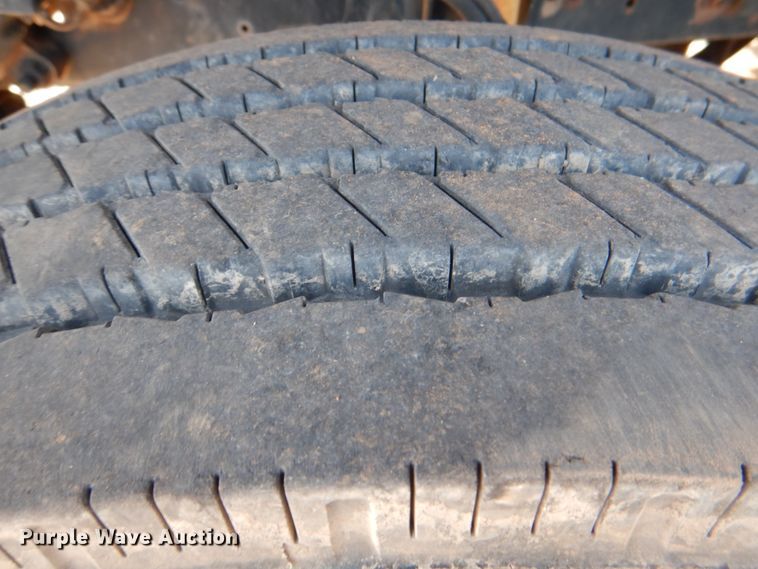 image for item DI0448 1999 GMC C6500  winch truck