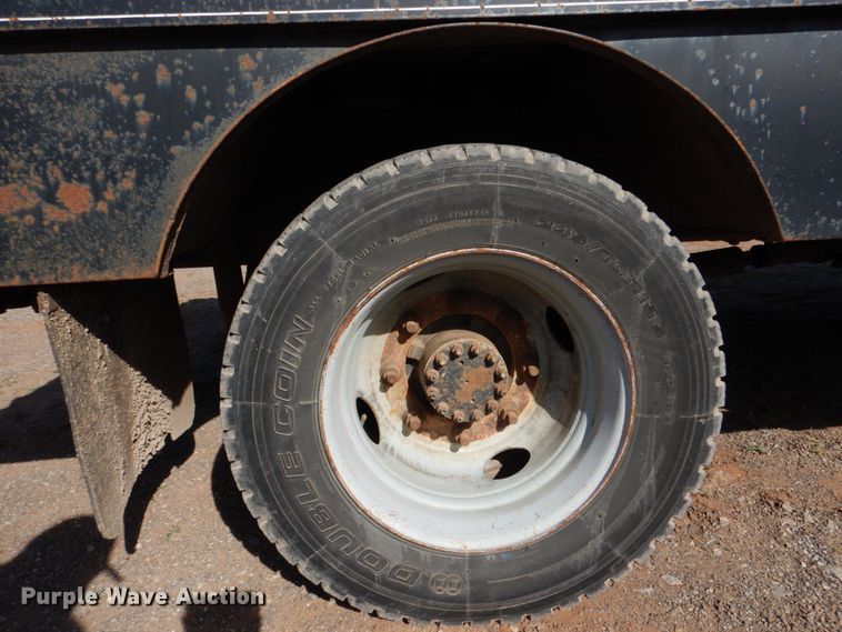 image for item DI0448 1999 GMC C6500  winch truck