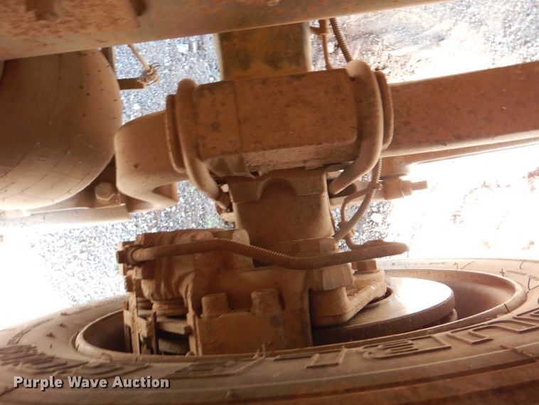 image for item DI0448 1999 GMC C6500  winch truck