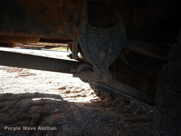 image for item DI0448 1999 GMC C6500  winch truck