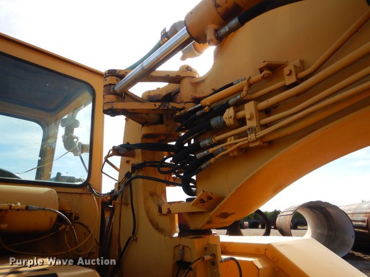 image for item DI0450 1983 John Deere 762A  water wagon