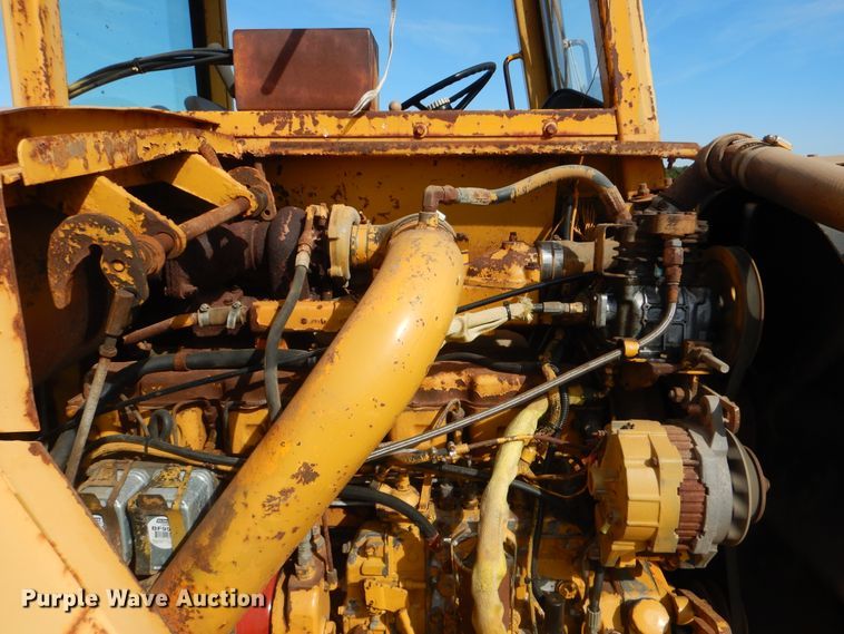 image for item DI0450 1983 John Deere 762A  water wagon