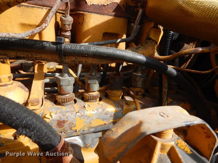 image for item DI0450 1983 John Deere 762A  water wagon