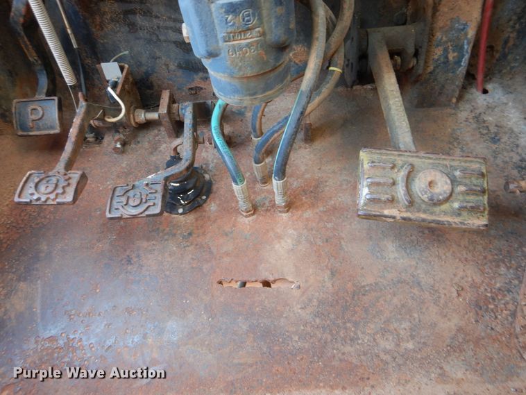 image for item DI0450 1983 John Deere 762A  water wagon