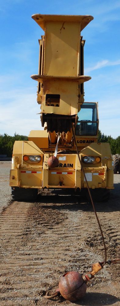 image for item DI0453 1979 Lorain LRT400  crane