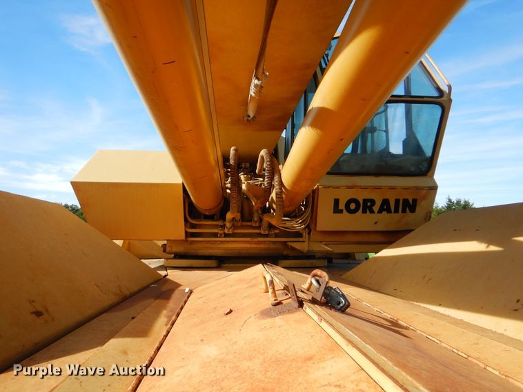 image for item DI0453 1979 Lorain LRT400  crane