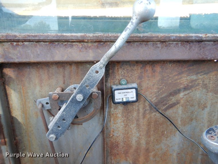 image for item DI0453 1979 Lorain LRT400  crane