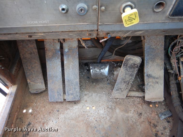 image for item DI0453 1979 Lorain LRT400  crane