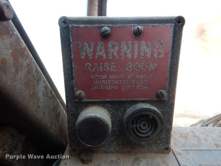 image for item DI0453 1979 Lorain LRT400  crane