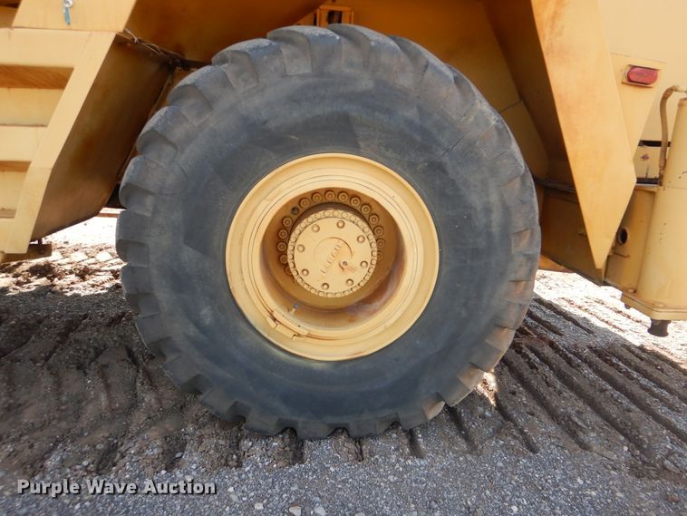 image for item DI0453 1979 Lorain LRT400  crane