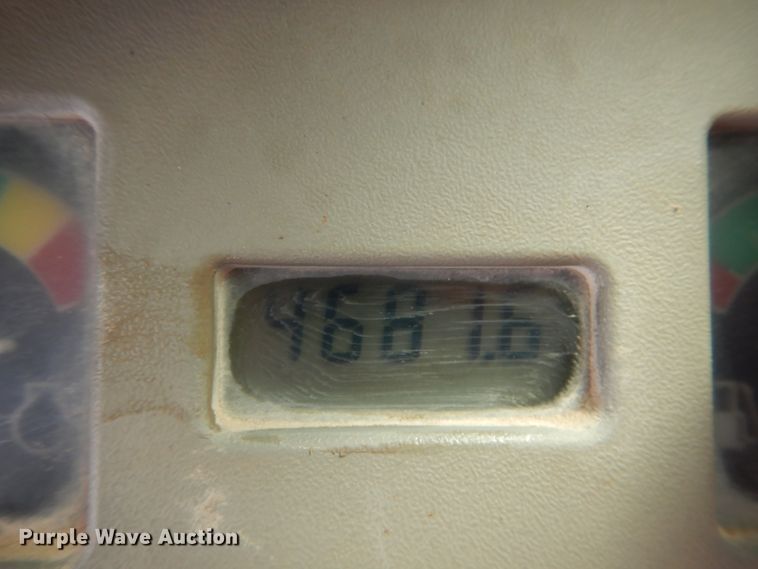 image for item DI0468 2002 Bobcat S250  skid steer loader