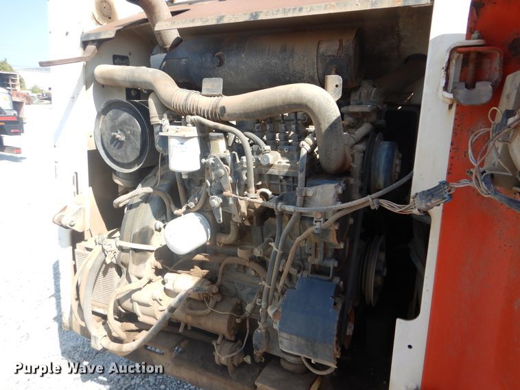 image for item DI0468 2002 Bobcat S250  skid steer loader