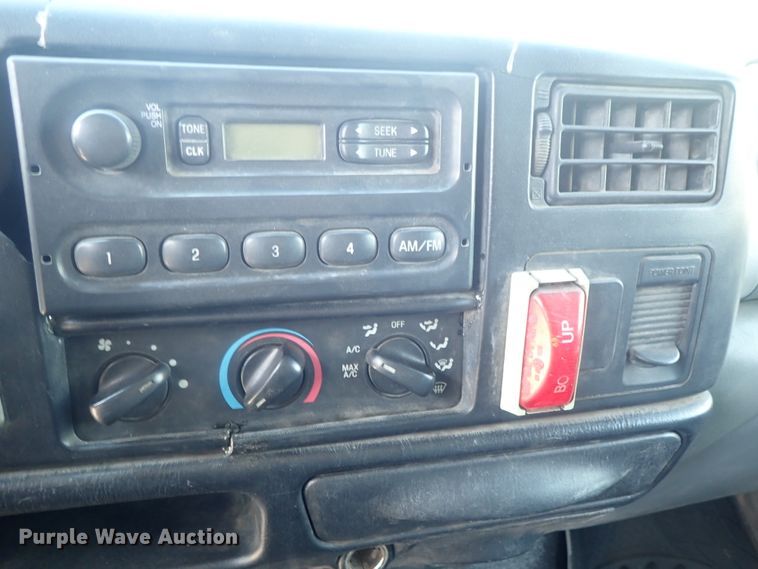 image for item DI4654 2005 Ford F650  dump truck