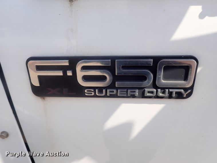 image for item DI4654 2005 Ford F650  dump truck