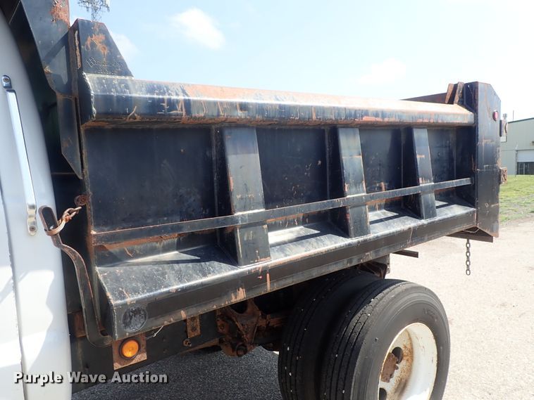 image for item DI4654 2005 Ford F650  dump truck