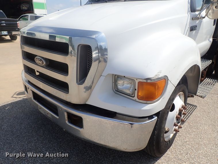 image for item DI4654 2005 Ford F650  dump truck