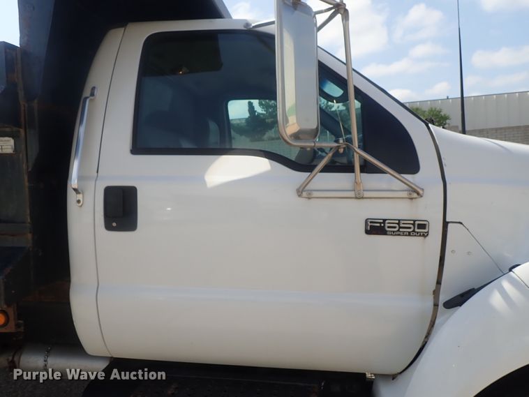 image for item DI4654 2005 Ford F650  dump truck