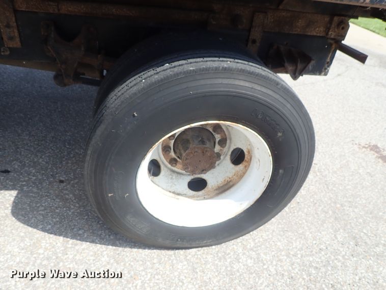 image for item DI4654 2005 Ford F650  dump truck