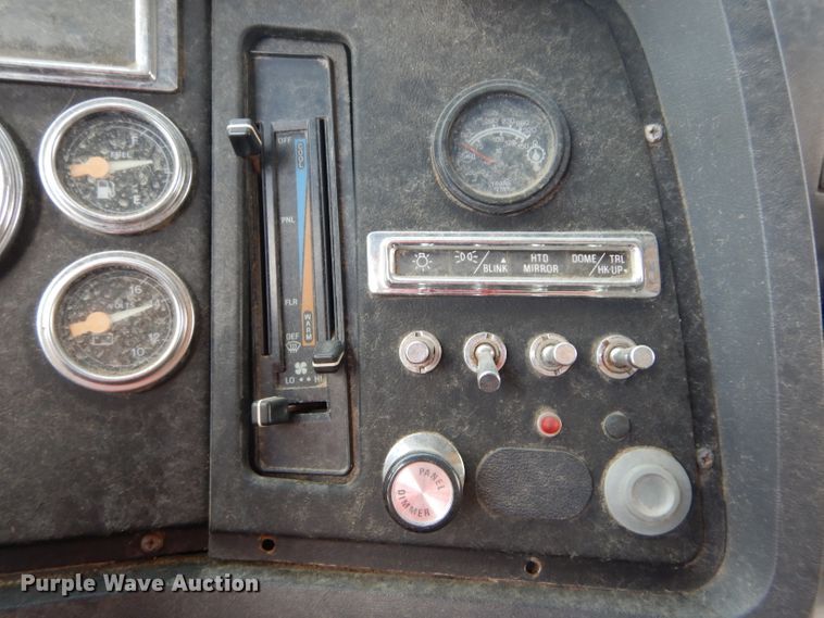 image for item DI8308 1994 Ford L8000  sewer jetter  truck