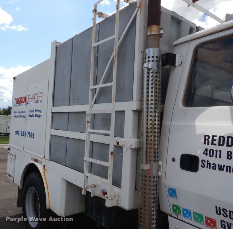 image for item DI8308 1994 Ford L8000  sewer jetter  truck