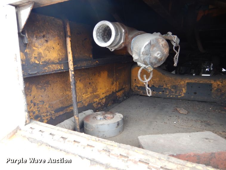 image for item DI8308 1994 Ford L8000  sewer jetter  truck