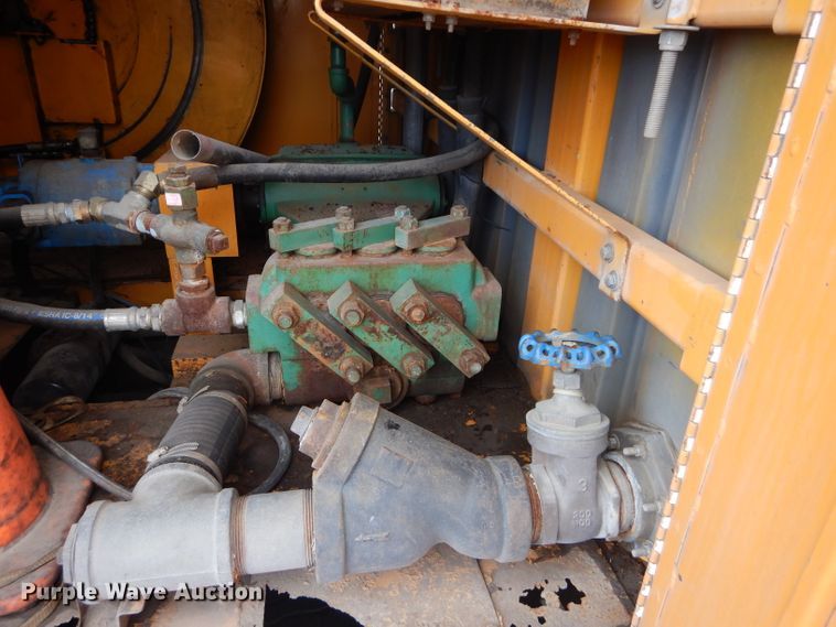 image for item DI8308 1994 Ford L8000  sewer jetter  truck